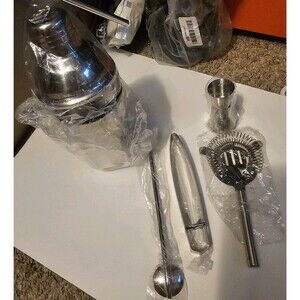 Cocktail Shaker Tipsy Tools Bartending Kit NIB NEW